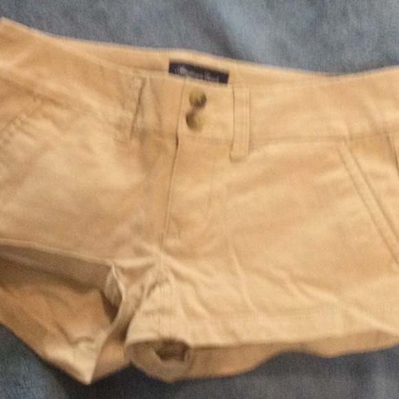 Shorts - Picture 3 of 3